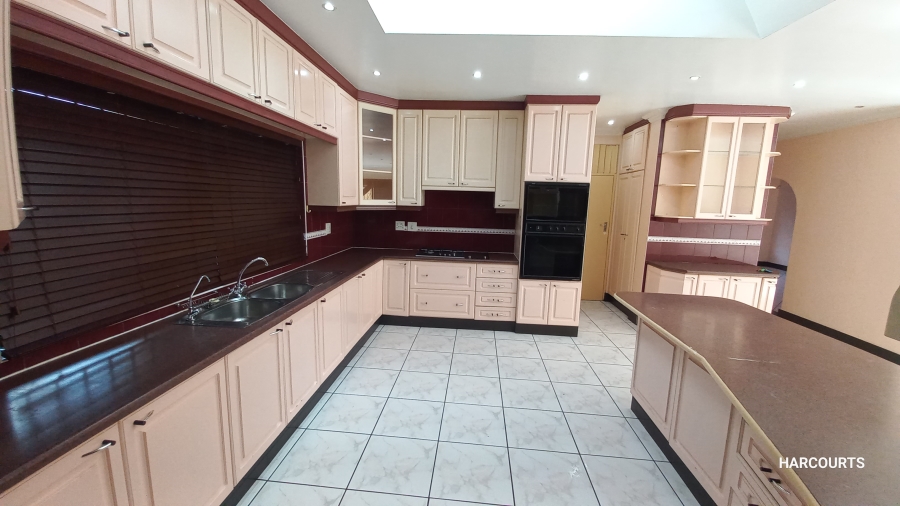 To Let 4 Bedroom Property for Rent in Gatesville Western Cape